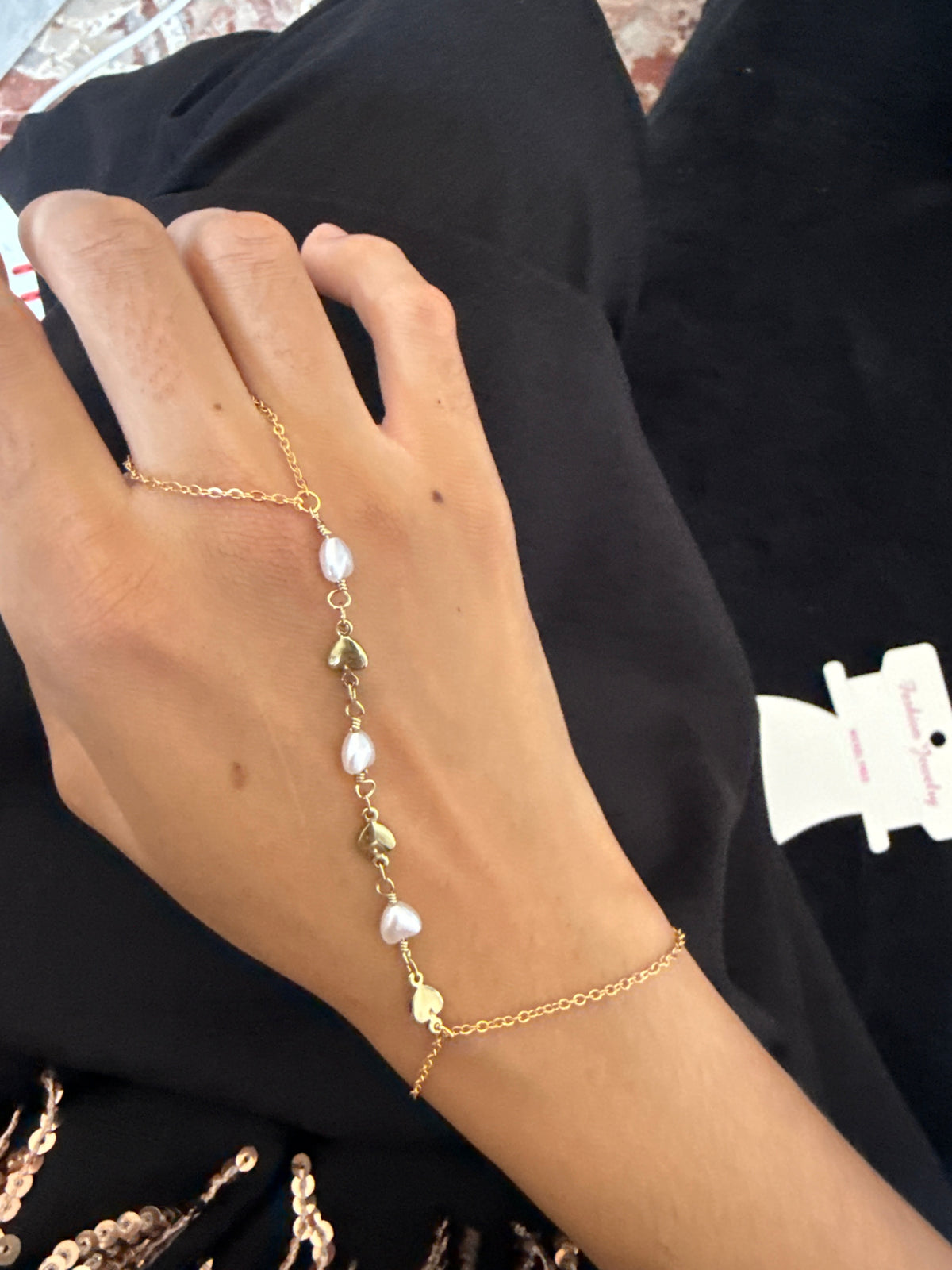 Bracciale Baciamano Cuori Perla | Catena Mano Anello - Gold Heart