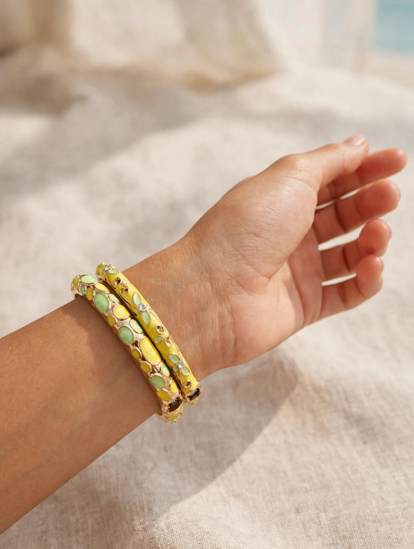 Set 2 Bracciali Bangle Giallo Lime - Effetto Stack Luminoso