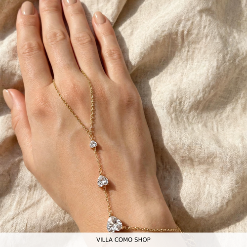 Baciamano Cuori Zirconi Bianchi | Bracciale con Anello Gold - Eleganza Pura