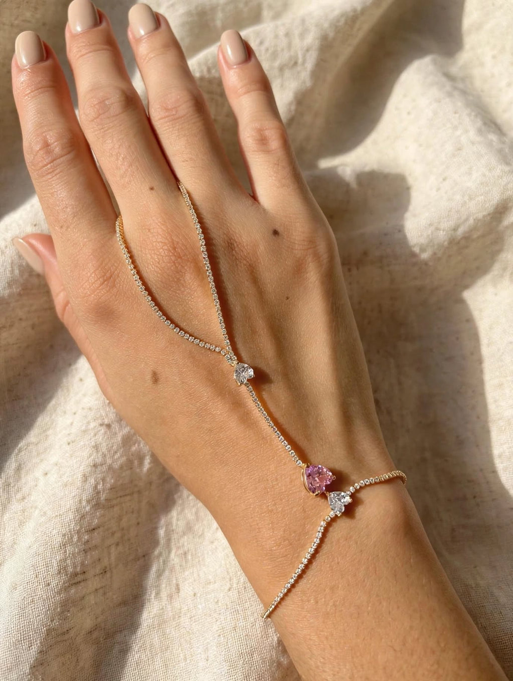 Baciamano Crystal Pink Love - Bracciale con Anello Cuori Zirconi | Villa Como Shop